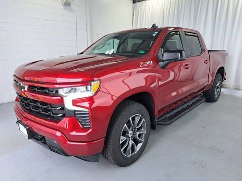 Used 2023 Chevrolet Silverado 1500 RST AWD/4WD image 2