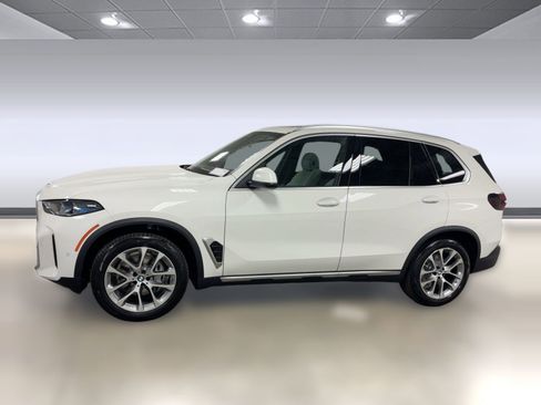 Used 2026 BMW X5 sDrive40i w/ Premium Package RWD image 2