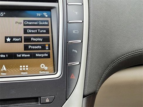 Used 2016 Lincoln MKX Reserve w/ Technology Package image 21