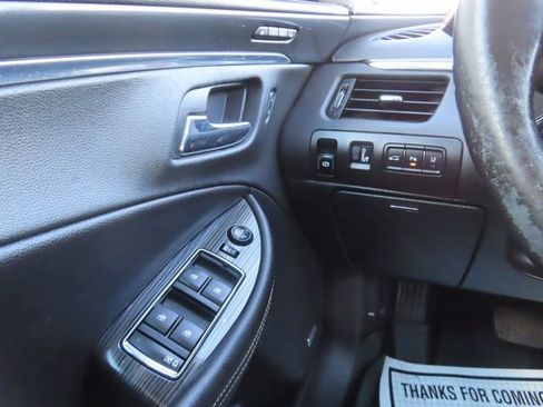 Used 2019 Chevrolet Impala Premier w/ Premier Confidence Package image 31