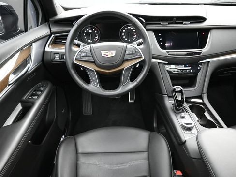 Used 2023 Cadillac XT5 Sportv w/ Platinum Package AWD/4WD image 12