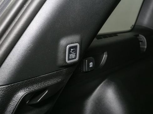 Used 2025 Jeep Grand Cherokee Limited AWD/4WD image 12