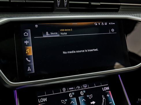 Used 2023 Audi RS 6 w/ Black Optic Package image 81