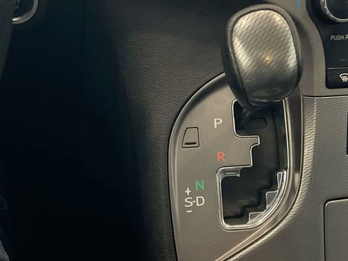 Used 2013 Toyota Venza Limited image 20