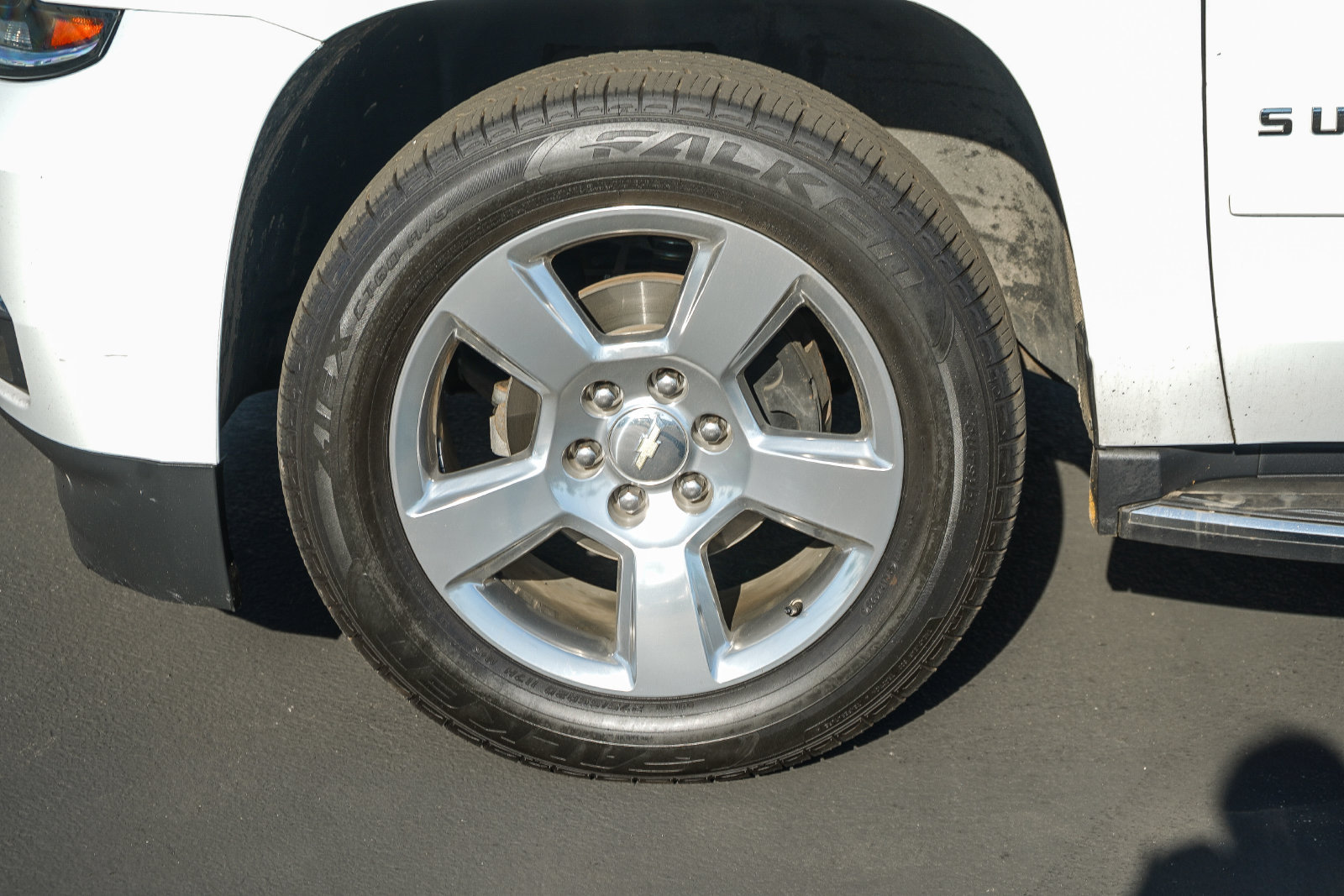 Used 2020 Chevrolet Suburban Premier RWD image 9