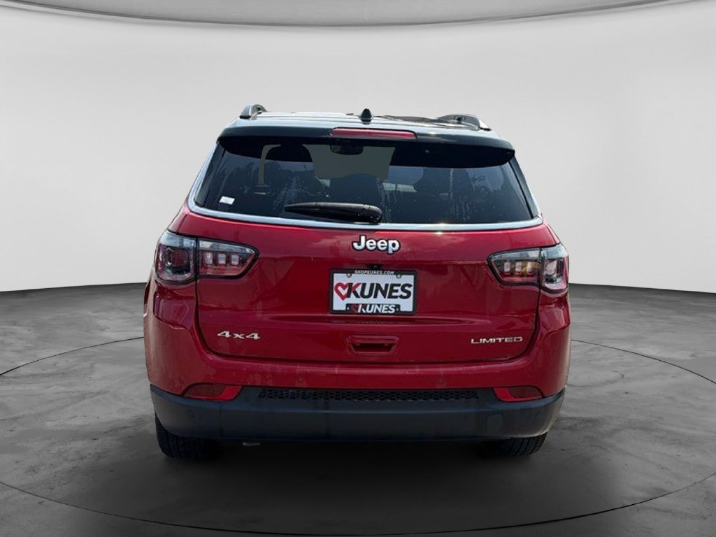 Used 2025 Jeep Compass Limited AWD/4WD image 9