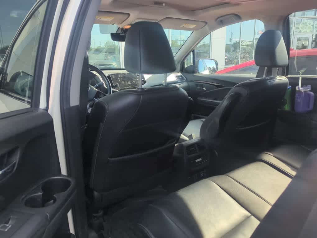 Used 2019 Honda Pilot Touring image 5