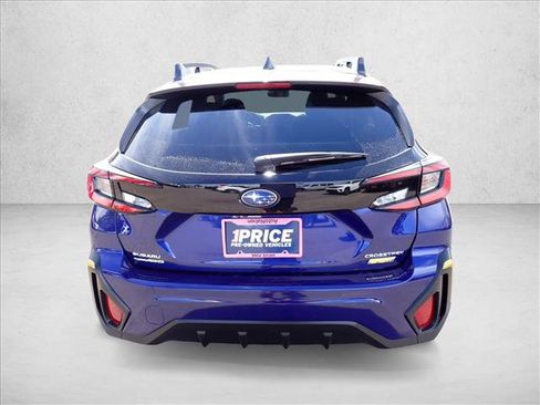 Used 2025 Subaru Crosstrek 2.5i Sport AWD/4WD image 3