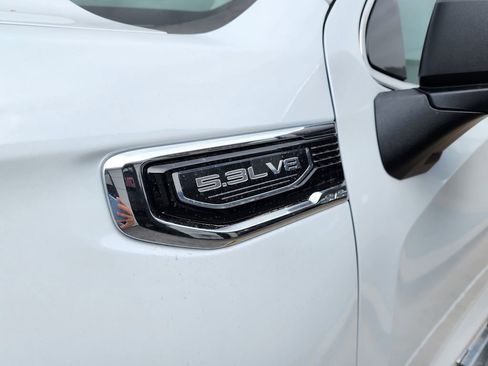 New 2026 GMC Sierra 1500 SLT w/ SLT Premium Plus Package AWD/4WD image 11