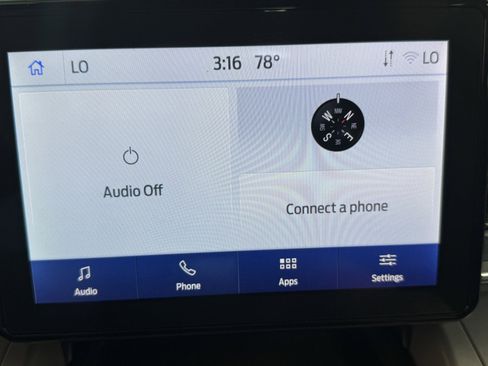 Used 2023 Ford Explorer XLT w/ Equipment Group 202A AWD/4WD image 11