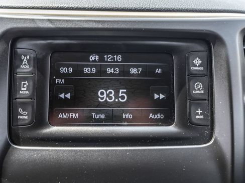 Used 2014 Jeep Cherokee Latitude FWD image 16
