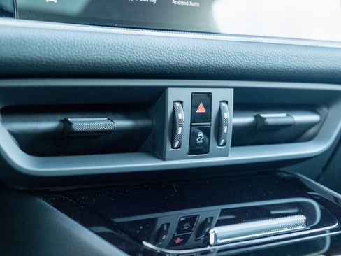 New 2026 Porsche Cayenne image 22