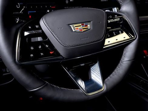 Used 2025 Cadillac Escalade V image 29