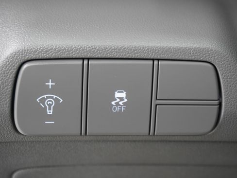 Used 2024 Hyundai Elantra SEL w/ Convenience Package FWD image 26