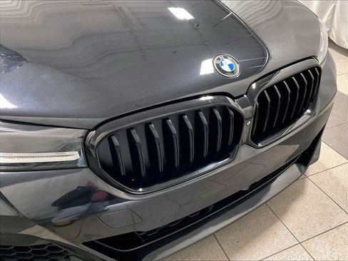 Used 2022 BMW M550i xDrive w/ Executive Package AWD/4WD image 32