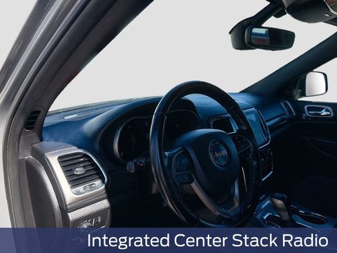 Used 2020 Jeep Grand Cherokee Altitude image 14