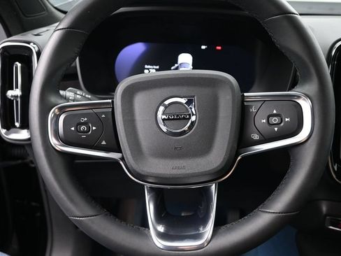 Used 2023 Volvo XC40 Recharge Ultimate w/ Protection Package Premier AWD/4WD image 10