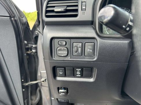 Used 2016 Toyota 4Runner Limited AWD/4WD image 19