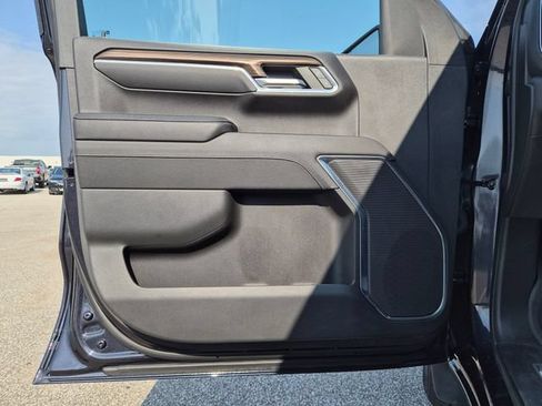 Used 2023 Chevrolet Silverado 1500 RST w/ Protection Package AWD/4WD image 13