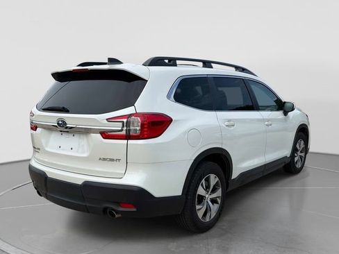 Used 2024 Subaru Ascent Premium AWD/4WD image 4