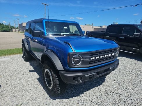 Used 2024 Ford Bronco Black Diamond w/ Sasquatch Package AWD/4WD image 6