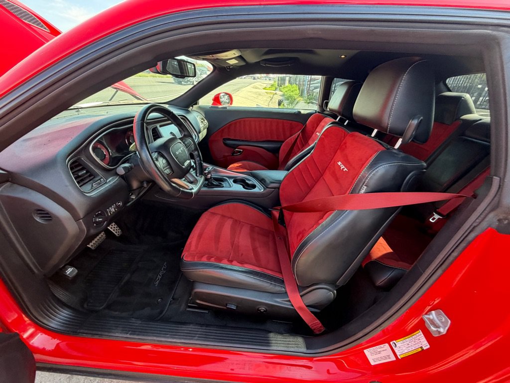 Used 2015 Dodge Challenger SRT Hellcat RWD image 26