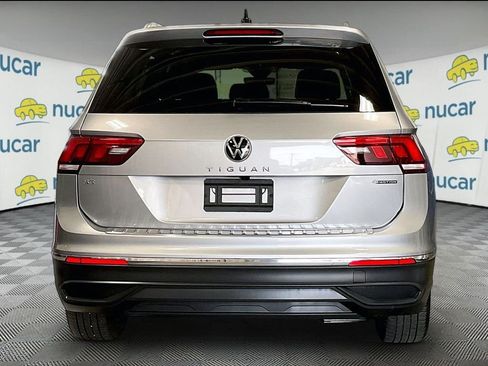 Used 2023 Volkswagen Tiguan SE AWD/4WD image 5