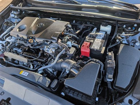 Used 2024 Toyota Camry SE FWD image 20