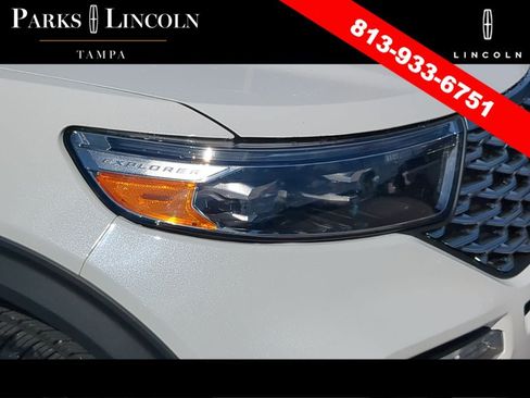 Used 2022 Ford Explorer Platinum w/ Equipment Group 601A AWD/4WD image 6