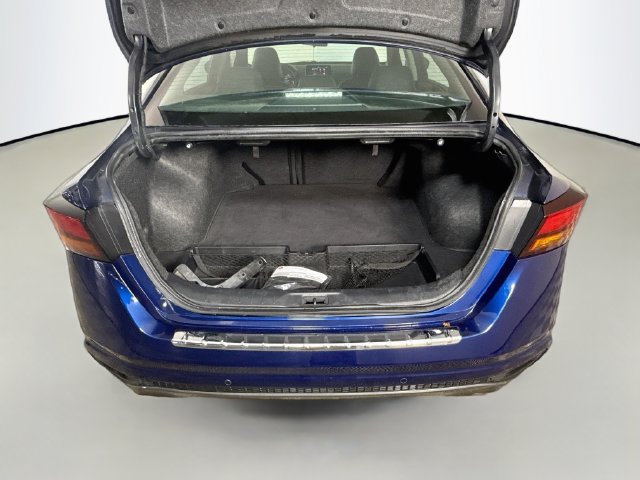 Used 2022 Nissan Altima 2.0 SR FWD image 34