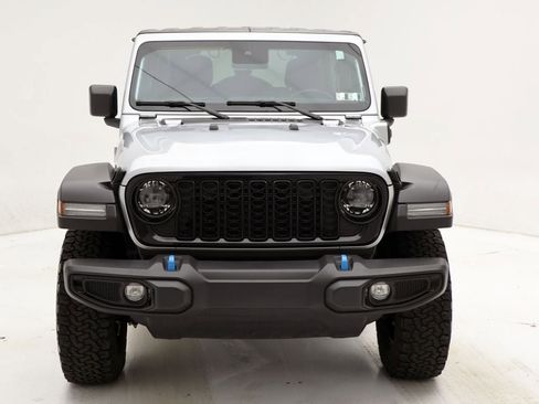 Used 2024 Jeep Wrangler Unlimited AWD/4WD image 5