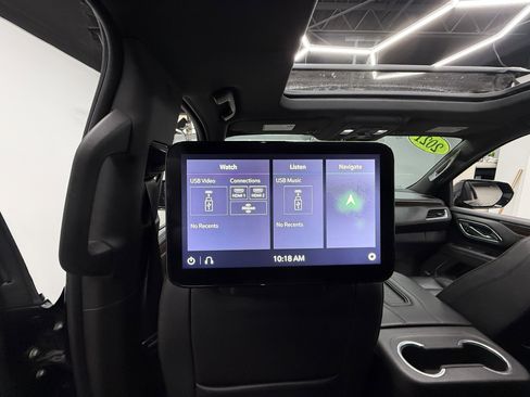 Used 2021 Chevrolet Suburban High Country image 24