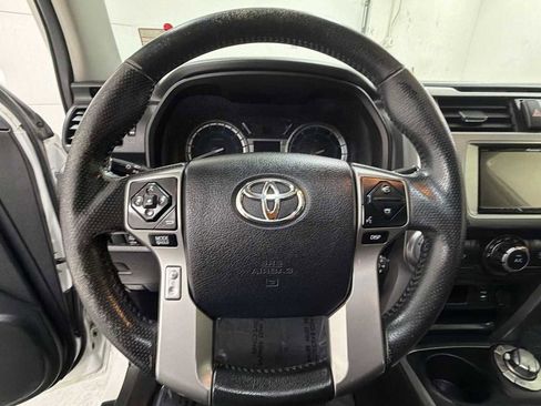 Used 2015 Toyota 4Runner SR5 Premium image 16