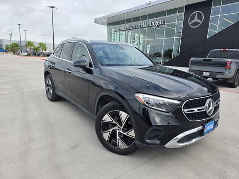 Used 2024 Mercedes-Benz GLC 300 4MATIC image 1