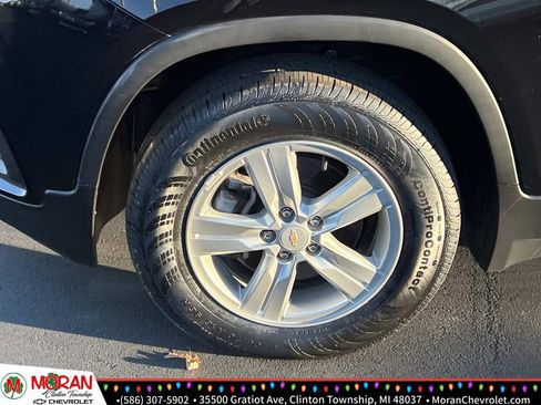 Certified 2022 Chevrolet Trax LT w/ LT Convenience Package image 9
