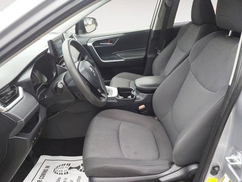 Used 2019 Toyota RAV4 XLE AWD/4WD image 11