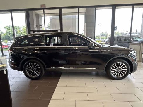 Certified 2022 Lincoln Aviator Reserve w/ Elements Package Plus RWD image 2