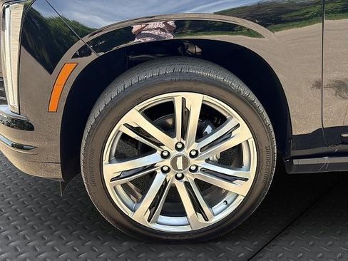 Certified 2026 Cadillac Escalade Sport w/ Touring Package AWD/4WD image 10