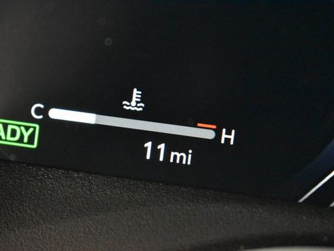 Certified 2025 Toyota Sienna Platinum image 41