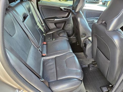 Used 2014 Volvo XC60 T6 image 13