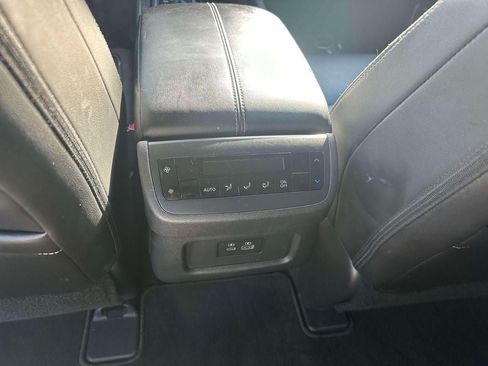 Used 2023 Nissan Pathfinder SL w/ Lighting Package (N92) AWD/4WD image 13