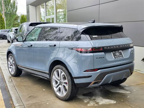Used 2022 Land Rover Range Rover Evoque R-Dynamic SE image 5