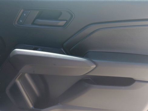Used 2024 Chevrolet Colorado Trail Boss AWD/4WD image 14