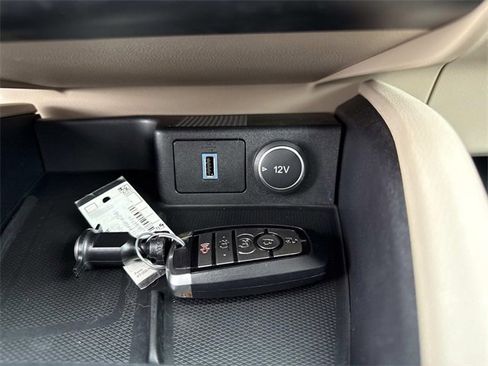 Used 2020 Ford Escape SE Sport image 26