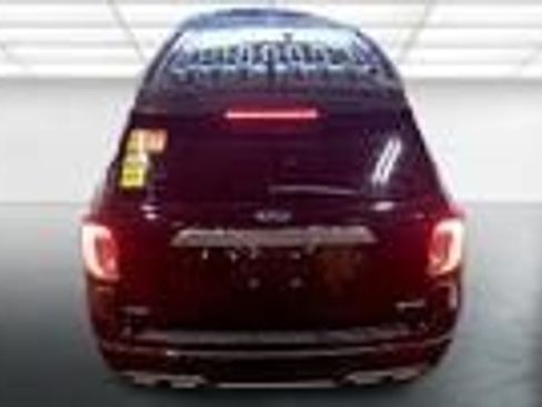 Used 2022 Ford Explorer XLT w/ Equipment Group 202A image 3