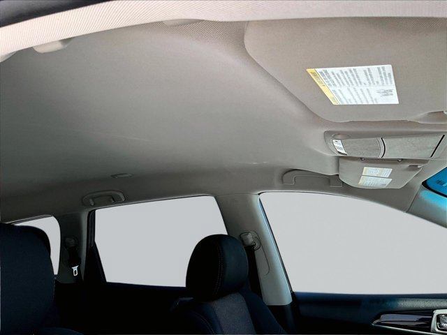 Used 2017 Nissan Pathfinder SV FWD image 17