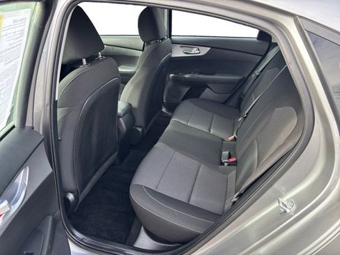 Used 2023 Kia Forte LXS image 11