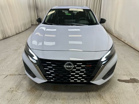 New 2025 Nissan Altima 2.5 SR w/ SR Premium Package image 7