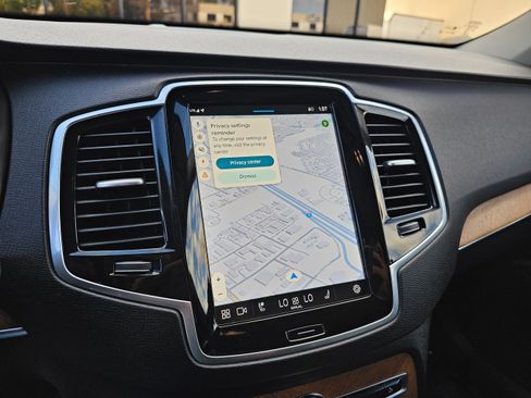 Used 2025 Volvo XC90 B6 Ultra image 31