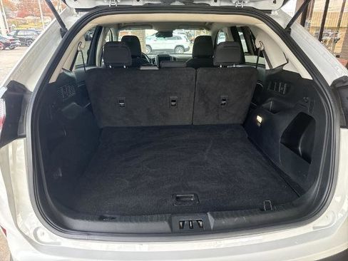Certified 2022 Ford Edge SE image 19
